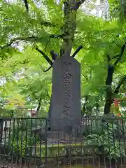 本太氷川神社の建物その他