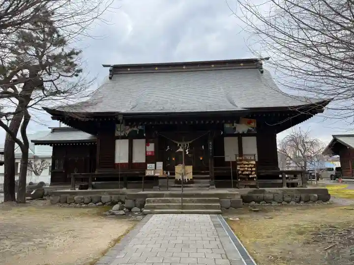 熊野神社の{uncategorized: "未分類", other: "その他", undefined: "問題あり", building: "その他建物", grave: "お墓", sacred_gate: "鳥居", guardian: "狛犬", statue: "像", buddha: "仏像", history: "歴史", nature: "自然", garden: "庭園", animal: "動物", pagoda: "塔", temizu: "手水舎", mountain_gate: "山門・神門", sanctuary: "本殿・本堂", subordinate: "末社・摂社", art: "芸術", scenery: "景色", jizo: "地蔵", ema: "絵馬", goshuin: "御朱印", omikuji: "おみくじ", items: "授与品その他", amulet: "お守り", goshuincho: "御朱印帳", eats: "食事", festival: "お祭り", votive_dance: "神楽", shichigosan: "七五三参", wedding: "結婚式", experience: "体験その他", initially: "初詣", around: "周辺", anti_infection: "感染症対策"}