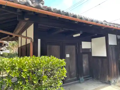 明鑑寺の山門・神門