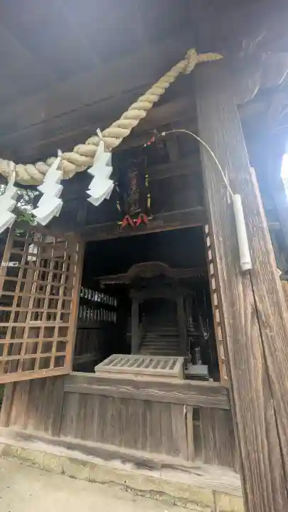 八雲神社の{uncategorized: "未分類", other: "その他", undefined: "問題あり", building: "その他建物", grave: "お墓", sacred_gate: "鳥居", guardian: "狛犬", statue: "像", buddha: "仏像", history: "歴史", nature: "自然", garden: "庭園", animal: "動物", pagoda: "塔", temizu: "手水舎", mountain_gate: "山門・神門", sanctuary: "本殿・本堂", subordinate: "末社・摂社", art: "芸術", scenery: "景色", jizo: "地蔵", ema: "絵馬", goshuin: "御朱印", omikuji: "おみくじ", items: "授与品その他", amulet: "お守り", goshuincho: "御朱印帳", eats: "食事", festival: "お祭り", votive_dance: "神楽", shichigosan: "七五三参", wedding: "結婚式", experience: "体験その他", initially: "初詣", around: "周辺", anti_infection: "感染症対策"}
