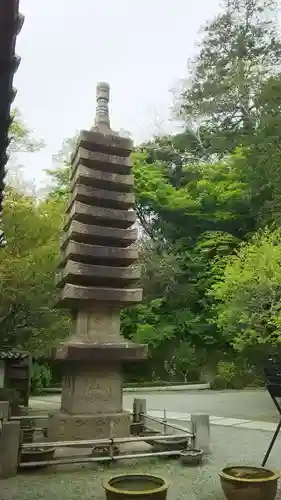 覚園寺の塔