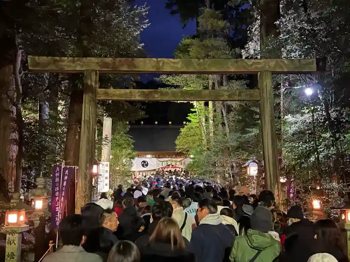 椿大神社の{uncategorized: "未分類", other: "その他", undefined: "問題あり", building: "その他建物", grave: "お墓", sacred_gate: "鳥居", guardian: "狛犬", statue: "像", buddha: "仏像", history: "歴史", nature: "自然", garden: "庭園", animal: "動物", pagoda: "塔", temizu: "手水舎", mountain_gate: "山門・神門", sanctuary: "本殿・本堂", subordinate: "末社・摂社", art: "芸術", scenery: "景色", jizo: "地蔵", ema: "絵馬", goshuin: "御朱印", omikuji: "おみくじ", items: "授与品その他", amulet: "お守り", goshuincho: "御朱印帳", eats: "食事", festival: "お祭り", votive_dance: "神楽", shichigosan: "七五三参", wedding: "結婚式", experience: "体験その他", initially: "初詣", around: "周辺", anti_infection: "感染症対策"}