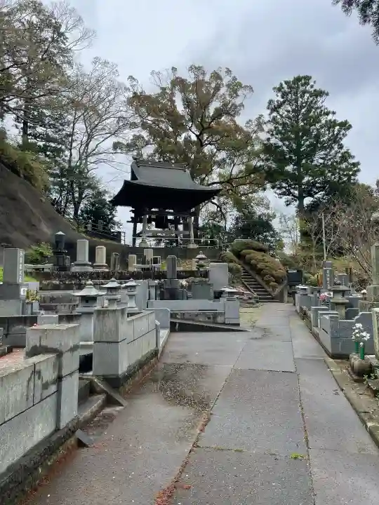 最福寺の{uncategorized: "未分類", other: "その他", undefined: "問題あり", building: "その他建物", grave: "お墓", sacred_gate: "鳥居", guardian: "狛犬", statue: "像", buddha: "仏像", history: "歴史", nature: "自然", garden: "庭園", animal: "動物", pagoda: "塔", temizu: "手水舎", mountain_gate: "山門・神門", sanctuary: "本殿・本堂", subordinate: "末社・摂社", art: "芸術", scenery: "景色", jizo: "地蔵", ema: "絵馬", goshuin: "御朱印", omikuji: "おみくじ", items: "授与品その他", amulet: "お守り", goshuincho: "御朱印帳", eats: "食事", festival: "お祭り", votive_dance: "神楽", shichigosan: "七五三参", wedding: "結婚式", experience: "体験その他", initially: "初詣", around: "周辺", anti_infection: "感染症対策"}