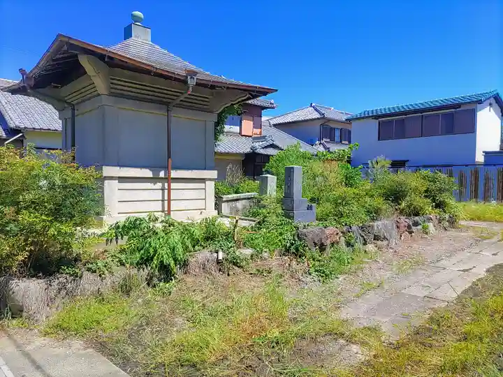 円重寺の本殿・本堂