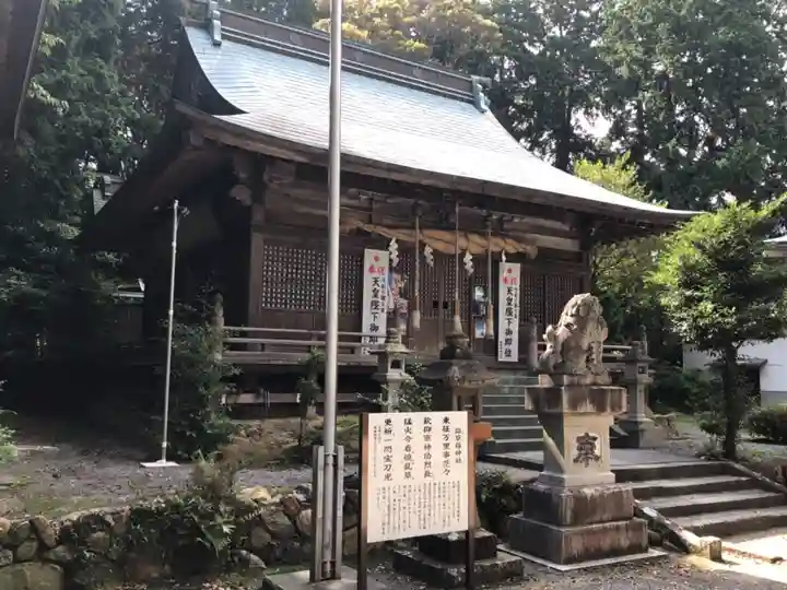 草薙神社の本殿・本堂