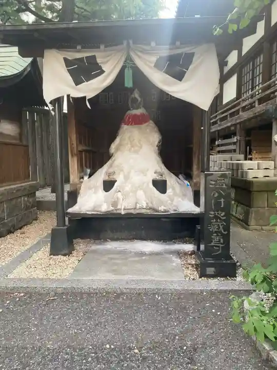 太宗寺の{uncategorized: "未分類", other: "その他", undefined: "問題あり", building: "その他建物", grave: "お墓", sacred_gate: "鳥居", guardian: "狛犬", statue: "像", buddha: "仏像", history: "歴史", nature: "自然", garden: "庭園", animal: "動物", pagoda: "塔", temizu: "手水舎", mountain_gate: "山門・神門", sanctuary: "本殿・本堂", subordinate: "末社・摂社", art: "芸術", scenery: "景色", jizo: "地蔵", ema: "絵馬", goshuin: "御朱印", omikuji: "おみくじ", items: "授与品その他", amulet: "お守り", goshuincho: "御朱印帳", eats: "食事", festival: "お祭り", votive_dance: "神楽", shichigosan: "七五三参", wedding: "結婚式", experience: "体験その他", initially: "初詣", around: "周辺", anti_infection: "感染症対策"}