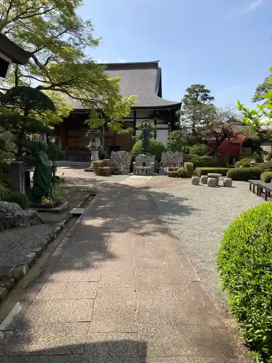 浄見寺の庭園