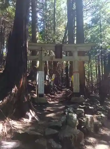 三峯神社奥宮(埼玉県)