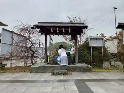 飛鳥坐神社の手水舎