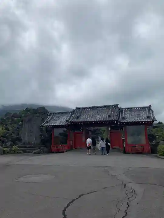 寛永寺別院浅間山観音堂の山門・神門