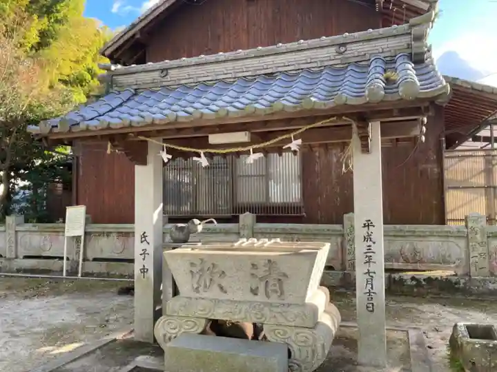 葛城神社の手水舎