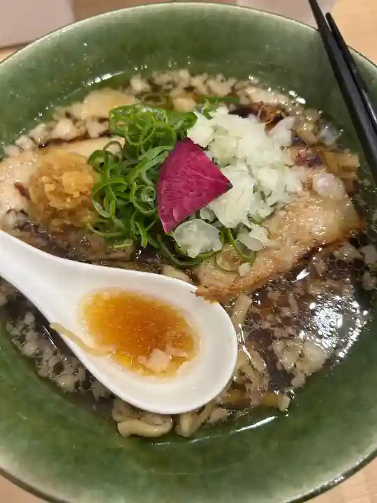 寒川神社の{uncategorized: "未分類", other: "その他", undefined: "問題あり", building: "その他建物", grave: "お墓", sacred_gate: "鳥居", guardian: "狛犬", statue: "像", buddha: "仏像", history: "歴史", nature: "自然", garden: "庭園", animal: "動物", pagoda: "塔", temizu: "手水舎", mountain_gate: "山門・神門", sanctuary: "本殿・本堂", subordinate: "末社・摂社", art: "芸術", scenery: "景色", jizo: "地蔵", ema: "絵馬", goshuin: "御朱印", omikuji: "おみくじ", items: "授与品その他", amulet: "お守り", goshuincho: "御朱印帳", eats: "食事", festival: "お祭り", votive_dance: "神楽", shichigosan: "七五三参", wedding: "結婚式", experience: "体験その他", initially: "初詣", around: "周辺", anti_infection: "感染症対策"}