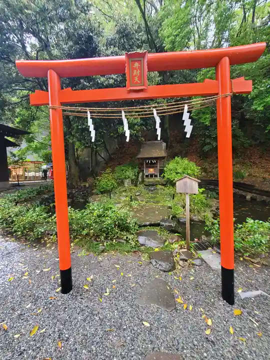 山名八幡宮の末社・摂社