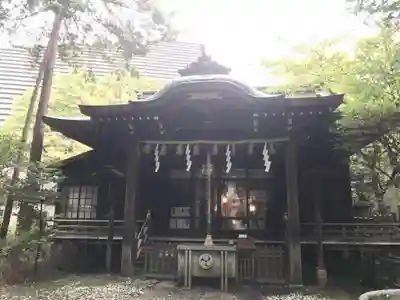 西久保八幡神社の本殿・本堂