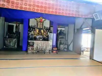 妻薬師堂の本殿・本堂