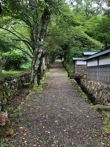 若狭神宮寺の建物その他