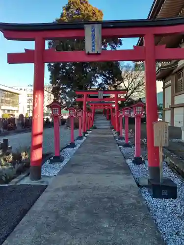 孝勝寺の鳥居