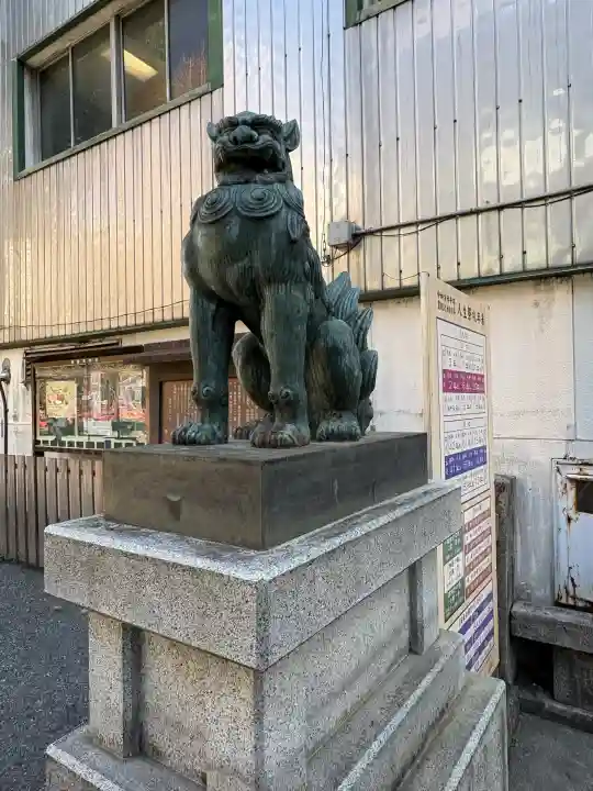 小梳神社の{uncategorized: "未分類", other: "その他", undefined: "問題あり", building: "その他建物", grave: "お墓", sacred_gate: "鳥居", guardian: "狛犬", statue: "像", buddha: "仏像", history: "歴史", nature: "自然", garden: "庭園", animal: "動物", pagoda: "塔", temizu: "手水舎", mountain_gate: "山門・神門", sanctuary: "本殿・本堂", subordinate: "末社・摂社", art: "芸術", scenery: "景色", jizo: "地蔵", ema: "絵馬", goshuin: "御朱印", omikuji: "おみくじ", items: "授与品その他", amulet: "お守り", goshuincho: "御朱印帳", eats: "食事", festival: "お祭り", votive_dance: "神楽", shichigosan: "七五三参", wedding: "結婚式", experience: "体験その他", initially: "初詣", around: "周辺", anti_infection: "感染症対策"}