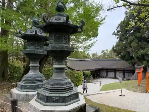 春日大社の{uncategorized: "未分類", other: "その他", undefined: "問題あり", building: "その他建物", grave: "お墓", sacred_gate: "鳥居", guardian: "狛犬", statue: "像", buddha: "仏像", history: "歴史", nature: "自然", garden: "庭園", animal: "動物", pagoda: "塔", temizu: "手水舎", mountain_gate: "山門・神門", sanctuary: "本殿・本堂", subordinate: "末社・摂社", art: "芸術", scenery: "景色", jizo: "地蔵", ema: "絵馬", goshuin: "御朱印", omikuji: "おみくじ", items: "授与品その他", amulet: "お守り", goshuincho: "御朱印帳", eats: "食事", festival: "お祭り", votive_dance: "神楽", shichigosan: "七五三参", wedding: "結婚式", experience: "体験その他", initially: "初詣", around: "周辺", anti_infection: "感染症対策"}