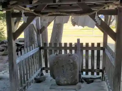 山田感神社の手水舎
