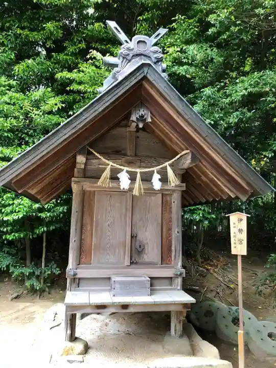 八重垣神社の末社・摂社