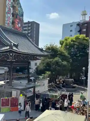 大須観音 （北野山真福寺宝生院）の{uncategorized: "未分類", other: "その他", undefined: "問題あり", building: "その他建物", grave: "お墓", sacred_gate: "鳥居", guardian: "狛犬", statue: "像", buddha: "仏像", history: "歴史", nature: "自然", garden: "庭園", animal: "動物", pagoda: "塔", temizu: "手水舎", mountain_gate: "山門・神門", sanctuary: "本殿・本堂", subordinate: "末社・摂社", art: "芸術", scenery: "景色", jizo: "地蔵", ema: "絵馬", goshuin: "御朱印", omikuji: "おみくじ", items: "授与品その他", amulet: "お守り", goshuincho: "御朱印帳", eats: "食事", festival: "お祭り", votive_dance: "神楽", shichigosan: "七五三参", wedding: "結婚式", experience: "体験その他", initially: "初詣", around: "周辺", anti_infection: "感染症対策"}