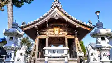 白山社の本殿・本堂