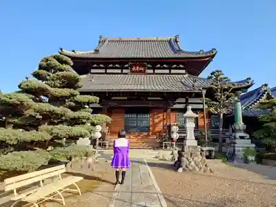 長遠寺の本殿・本堂