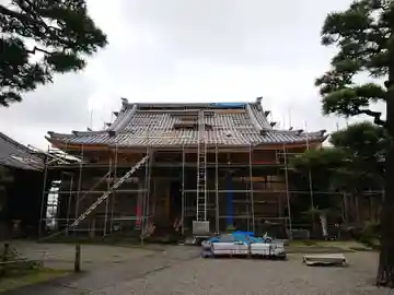 洞隣寺の本殿・本堂