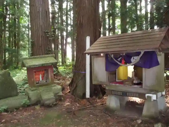 志賀理和氣神社の末社・摂社