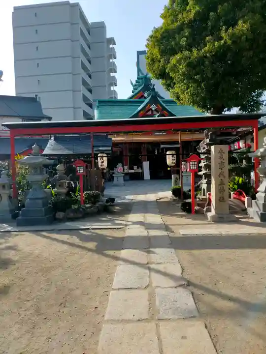 尼崎えびす神社の{uncategorized: "未分類", other: "その他", undefined: "問題あり", building: "その他建物", grave: "お墓", sacred_gate: "鳥居", guardian: "狛犬", statue: "像", buddha: "仏像", history: "歴史", nature: "自然", garden: "庭園", animal: "動物", pagoda: "塔", temizu: "手水舎", mountain_gate: "山門・神門", sanctuary: "本殿・本堂", subordinate: "末社・摂社", art: "芸術", scenery: "景色", jizo: "地蔵", ema: "絵馬", goshuin: "御朱印", omikuji: "おみくじ", items: "授与品その他", amulet: "お守り", goshuincho: "御朱印帳", eats: "食事", festival: "お祭り", votive_dance: "神楽", shichigosan: "七五三参", wedding: "結婚式", experience: "体験その他", initially: "初詣", around: "周辺", anti_infection: "感染症対策"}