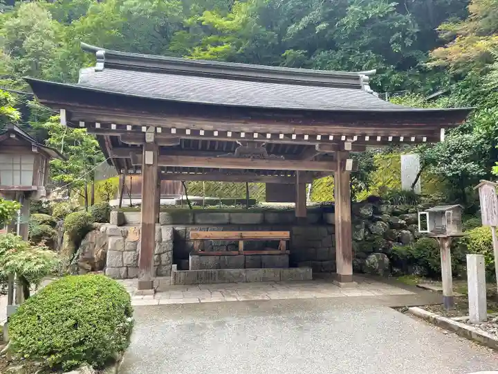 伊奈波神社の手水舎