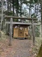 阿寒岳神社奥之院(北海道)