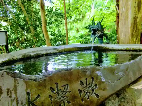 鷲子山上神社の手水舎
