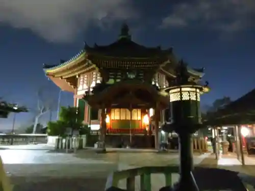 興福寺の本殿・本堂