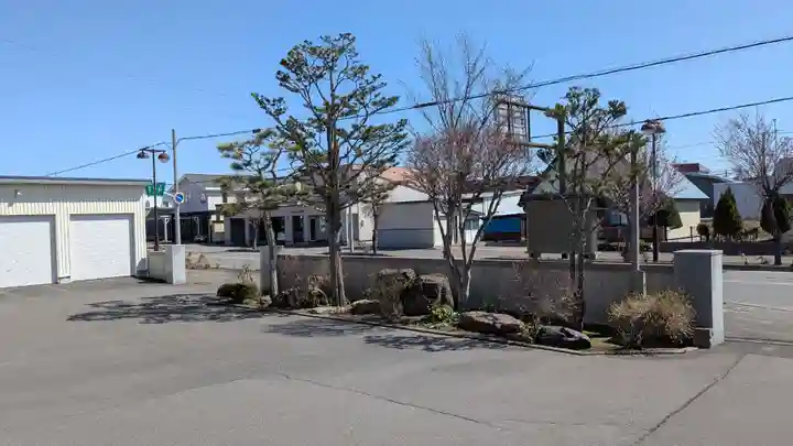 鳳隆寺の庭園