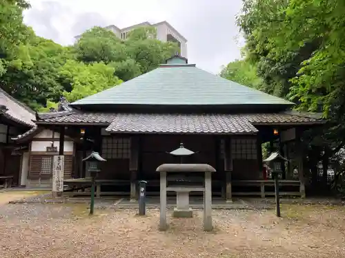 八事山 興正寺の本殿・本堂