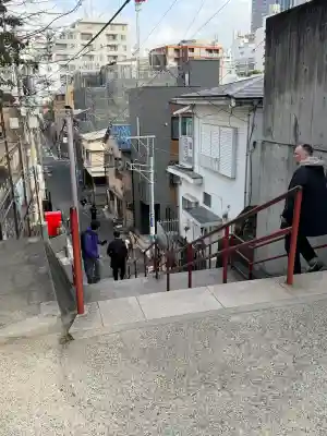 須賀神社の{uncategorized: "未分類", other: "その他", undefined: "問題あり", building: "その他建物", grave: "お墓", sacred_gate: "鳥居", guardian: "狛犬", statue: "像", buddha: "仏像", history: "歴史", nature: "自然", garden: "庭園", animal: "動物", pagoda: "塔", temizu: "手水舎", mountain_gate: "山門・神門", sanctuary: "本殿・本堂", subordinate: "末社・摂社", art: "芸術", scenery: "景色", jizo: "地蔵", ema: "絵馬", goshuin: "御朱印", omikuji: "おみくじ", items: "授与品その他", amulet: "お守り", goshuincho: "御朱印帳", eats: "食事", festival: "お祭り", votive_dance: "神楽", shichigosan: "七五三参", wedding: "結婚式", experience: "体験その他", initially: "初詣", around: "周辺", anti_infection: "感染症対策"}