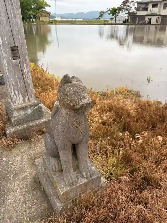 貴船神社の{uncategorized: "未分類", other: "その他", undefined: "問題あり", building: "その他建物", grave: "お墓", sacred_gate: "鳥居", guardian: "狛犬", statue: "像", buddha: "仏像", history: "歴史", nature: "自然", garden: "庭園", animal: "動物", pagoda: "塔", temizu: "手水舎", mountain_gate: "山門・神門", sanctuary: "本殿・本堂", subordinate: "末社・摂社", art: "芸術", scenery: "景色", jizo: "地蔵", ema: "絵馬", goshuin: "御朱印", omikuji: "おみくじ", items: "授与品その他", amulet: "お守り", goshuincho: "御朱印帳", eats: "食事", festival: "お祭り", votive_dance: "神楽", shichigosan: "七五三参", wedding: "結婚式", experience: "体験その他", initially: "初詣", around: "周辺", anti_infection: "感染症対策"}