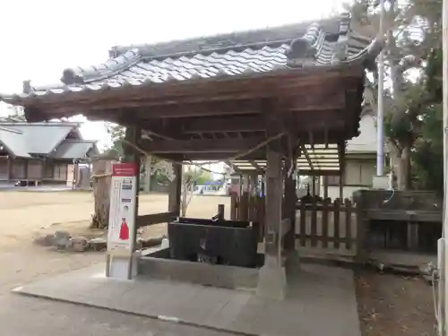 鶴谷八幡宮の手水舎