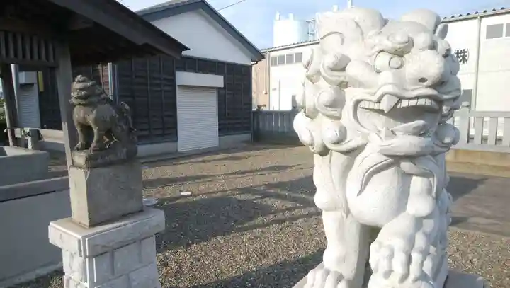 稲荷神社の狛犬