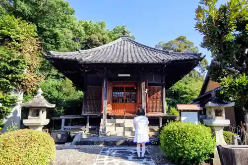 甲山寺の本殿・本堂