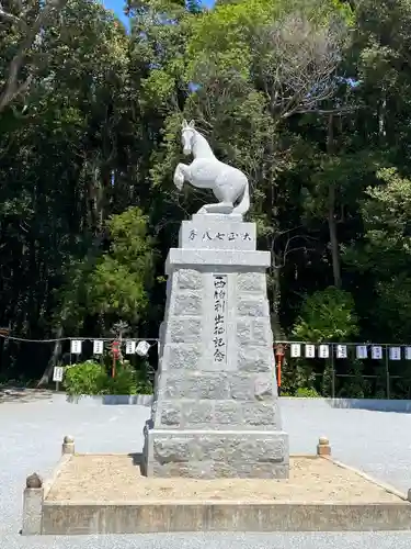 金富神社の像