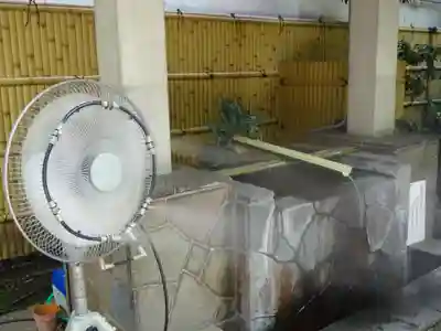 銀杏岡八幡神社の手水舎