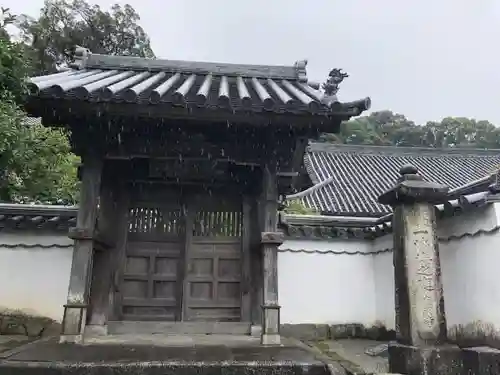 光明禅寺の山門・神門