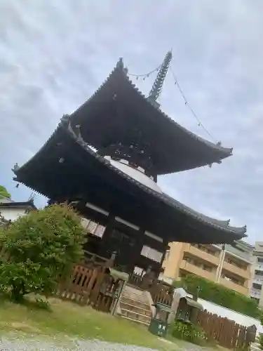 大江神社の{uncategorized: "未分類", other: "その他", undefined: "問題あり", building: "その他建物", grave: "お墓", sacred_gate: "鳥居", guardian: "狛犬", statue: "像", buddha: "仏像", history: "歴史", nature: "自然", garden: "庭園", animal: "動物", pagoda: "塔", temizu: "手水舎", mountain_gate: "山門・神門", sanctuary: "本殿・本堂", subordinate: "末社・摂社", art: "芸術", scenery: "景色", jizo: "地蔵", ema: "絵馬", goshuin: "御朱印", omikuji: "おみくじ", items: "授与品その他", amulet: "お守り", goshuincho: "御朱印帳", eats: "食事", festival: "お祭り", votive_dance: "神楽", shichigosan: "七五三参", wedding: "結婚式", experience: "体験その他", initially: "初詣", around: "周辺", anti_infection: "感染症対策"}