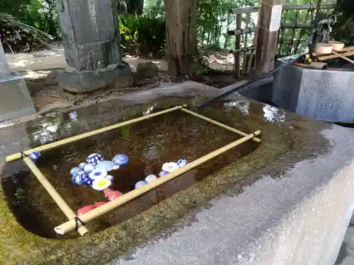 紅葉八幡宮の手水舎