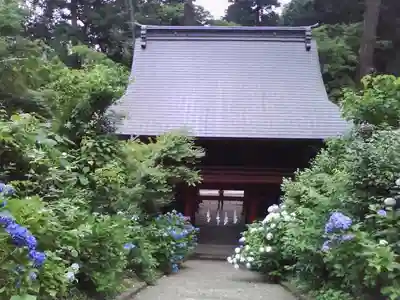太平山神社の山門・神門