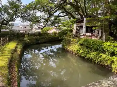 鹿児島神宮の{uncategorized: "未分類", other: "その他", undefined: "問題あり", building: "その他建物", grave: "お墓", sacred_gate: "鳥居", guardian: "狛犬", statue: "像", buddha: "仏像", history: "歴史", nature: "自然", garden: "庭園", animal: "動物", pagoda: "塔", temizu: "手水舎", mountain_gate: "山門・神門", sanctuary: "本殿・本堂", subordinate: "末社・摂社", art: "芸術", scenery: "景色", jizo: "地蔵", ema: "絵馬", goshuin: "御朱印", omikuji: "おみくじ", items: "授与品その他", amulet: "お守り", goshuincho: "御朱印帳", eats: "食事", festival: "お祭り", votive_dance: "神楽", shichigosan: "七五三参", wedding: "結婚式", experience: "体験その他", initially: "初詣", around: "周辺", anti_infection: "感染症対策"}