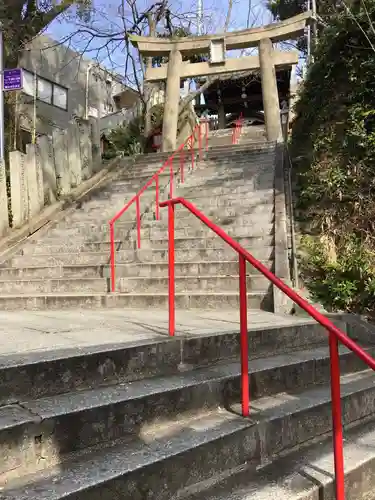 鷲尾愛宕神社の鳥居